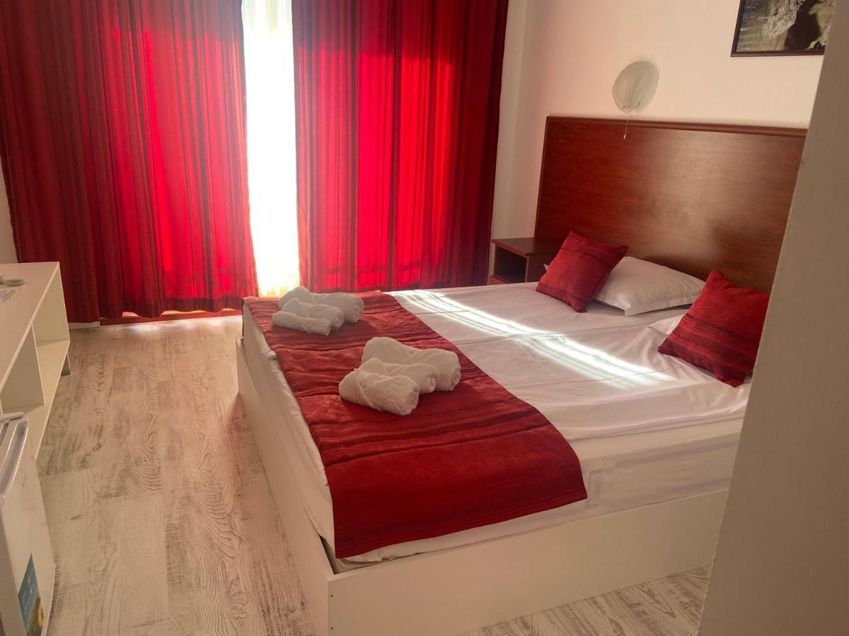 Ribarska Sreshta Family Hotel تساريفو المظهر الخارجي الصورة