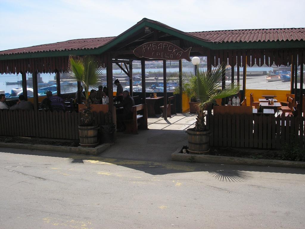Ribarska Sreshta Family Hotel تساريفو المظهر الخارجي الصورة